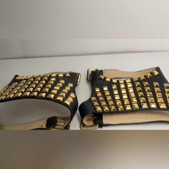 Leather with Gold Studs Shoe Buckle - Picture 3 of 6